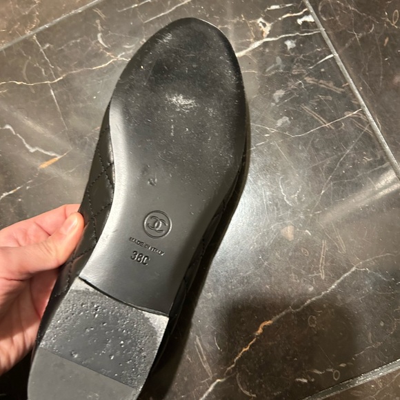 Quilted Lambskin Chanel Flats - Picture 4 of 5